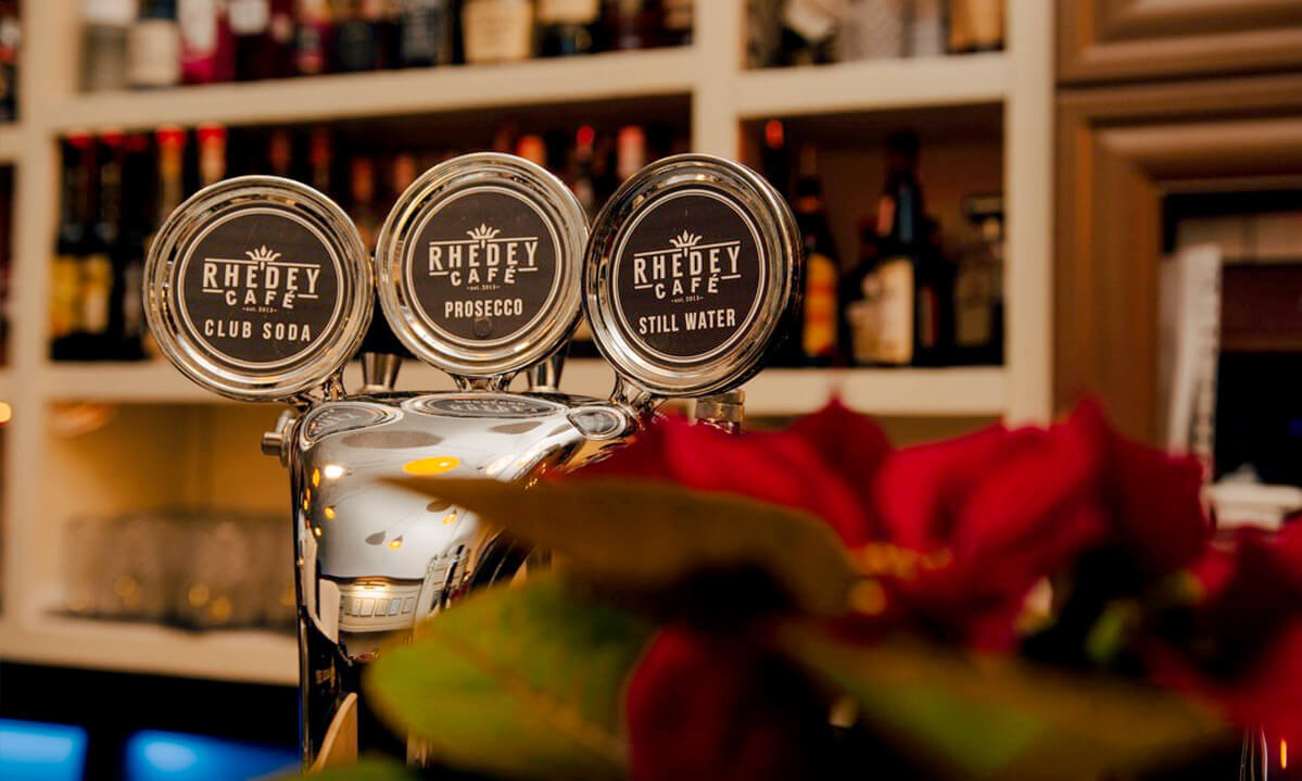 detaliu zona bar Rhedey Cafe detaliu zona bar Rhedey Cafe