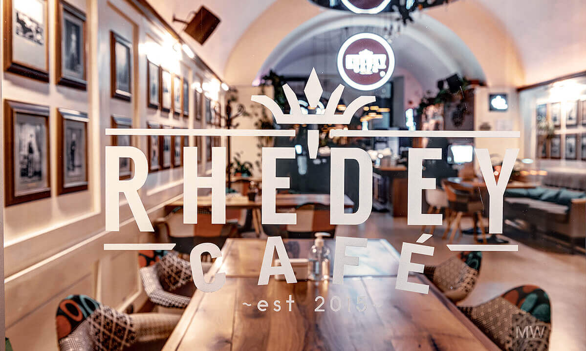 rhedey-cafe-mostwanted-design-interior-commercial-006 logo Cafe, design Most Wanted