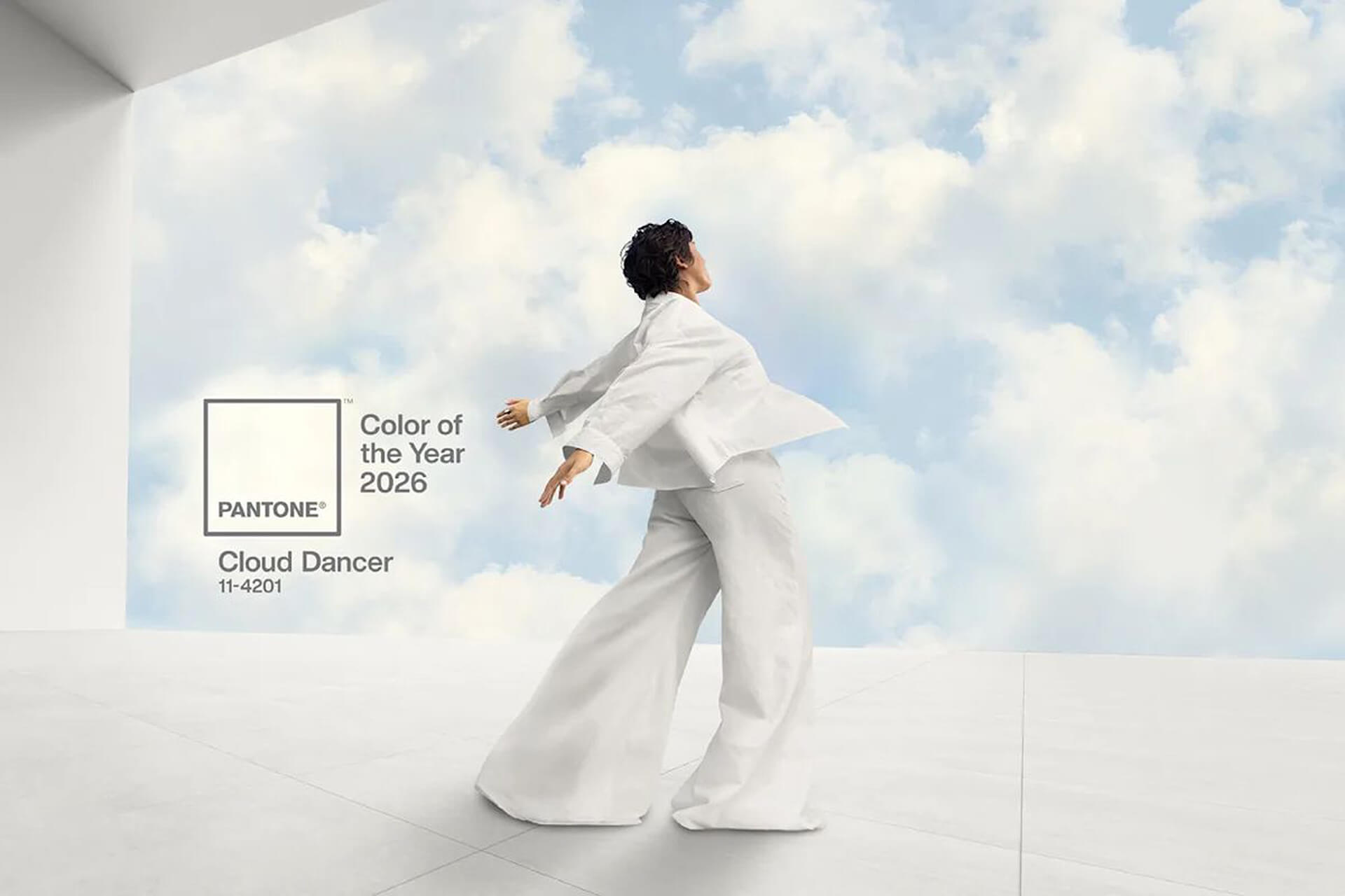 Pantone Color of the Year 2026 – Cloud Dancer Person in white outfit representing Pantone Color of the Year 2026 Cloud Dancer